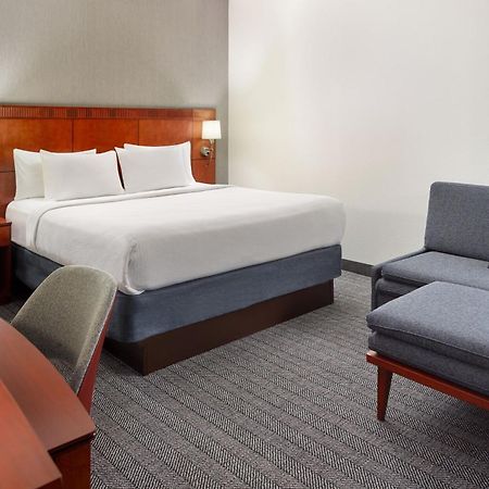 Courtyard By Marriott Atlanta Executive Park/Emory Hotel Eksteriør billede