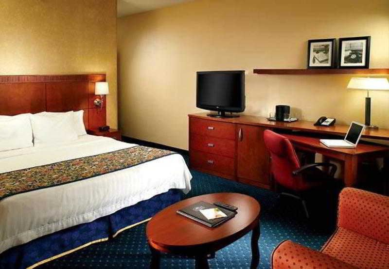 Courtyard By Marriott Atlanta Executive Park/Emory Hotel Værelse billede
