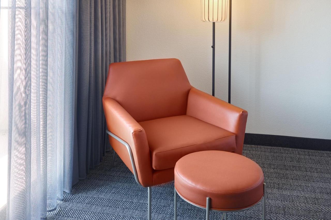Courtyard By Marriott Atlanta Executive Park/Emory Hotel Eksteriør billede