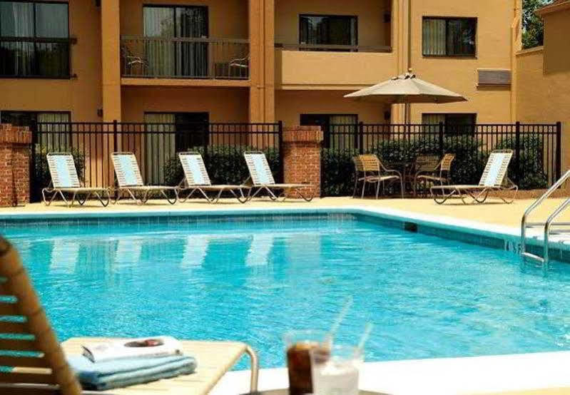 Courtyard By Marriott Atlanta Executive Park/Emory Hotel Eksteriør billede