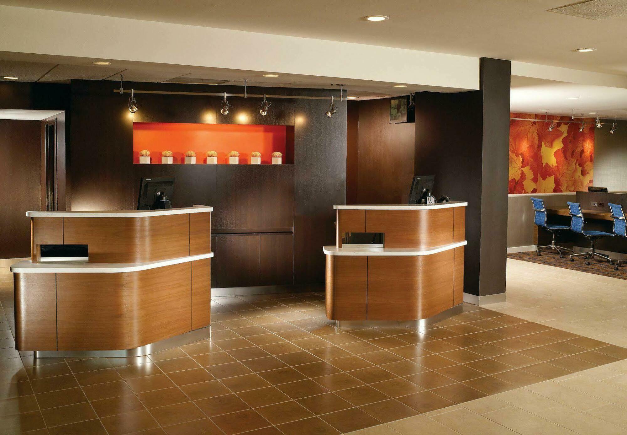 Courtyard By Marriott Atlanta Executive Park/Emory Hotel Eksteriør billede